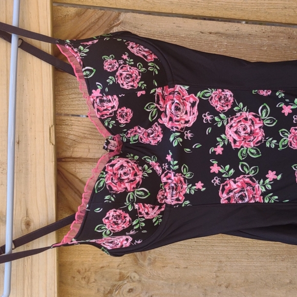 Victoria's Secret Rose Bustier Slip - Picture 2 of 6